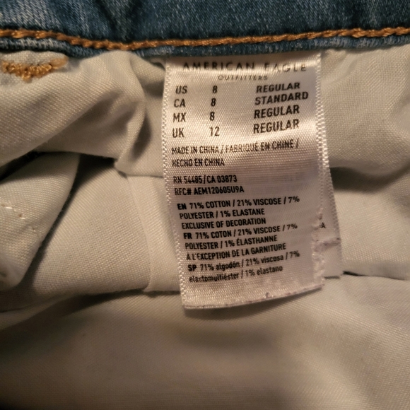 Pre-Loved American Eagle Dark Blue Denim Curvy Super High Rise Jegging Wm Size 6 - Picture 3 of 4
